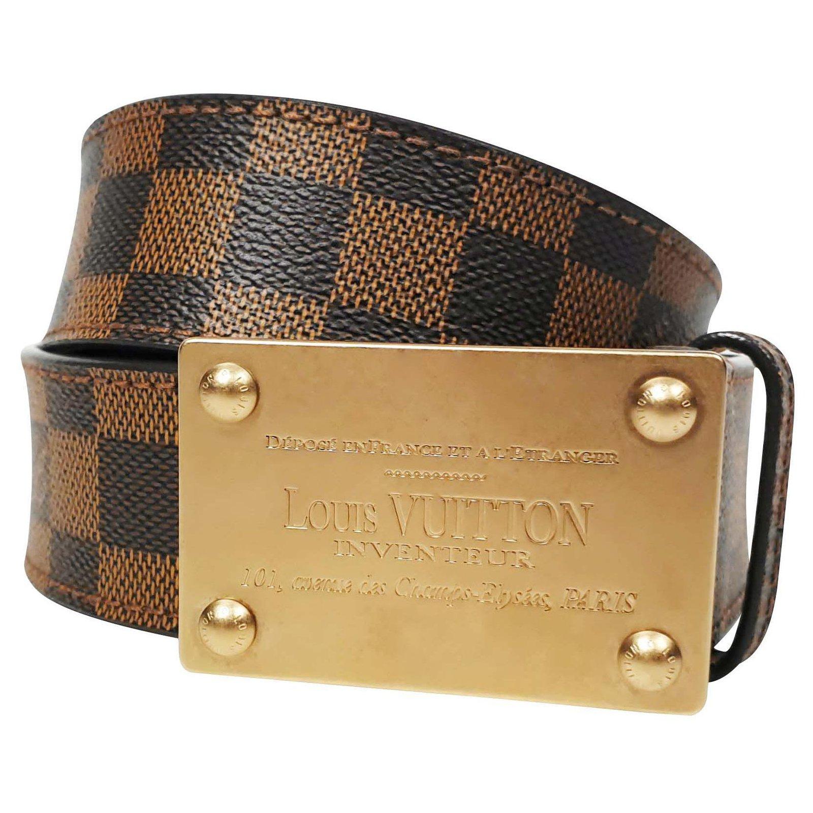 Giá thắt lưng Louis Vuitton nam mã hiệu M9608 tại store hàng hiệu Việt Nam